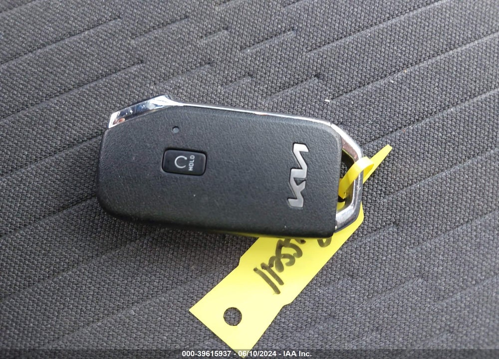 2023 KIA SELTOS S VIN: KNDEUCAA5P7440042