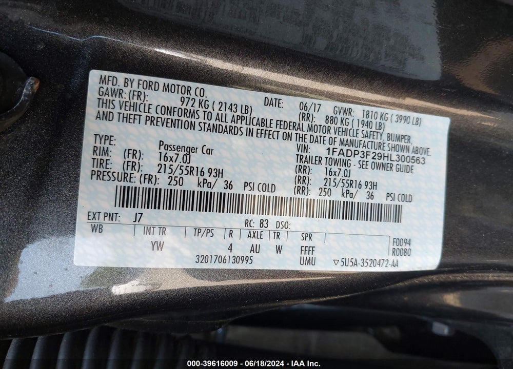 2017 FORD FOCUS SE VIN: 1FADP3F29HL300563