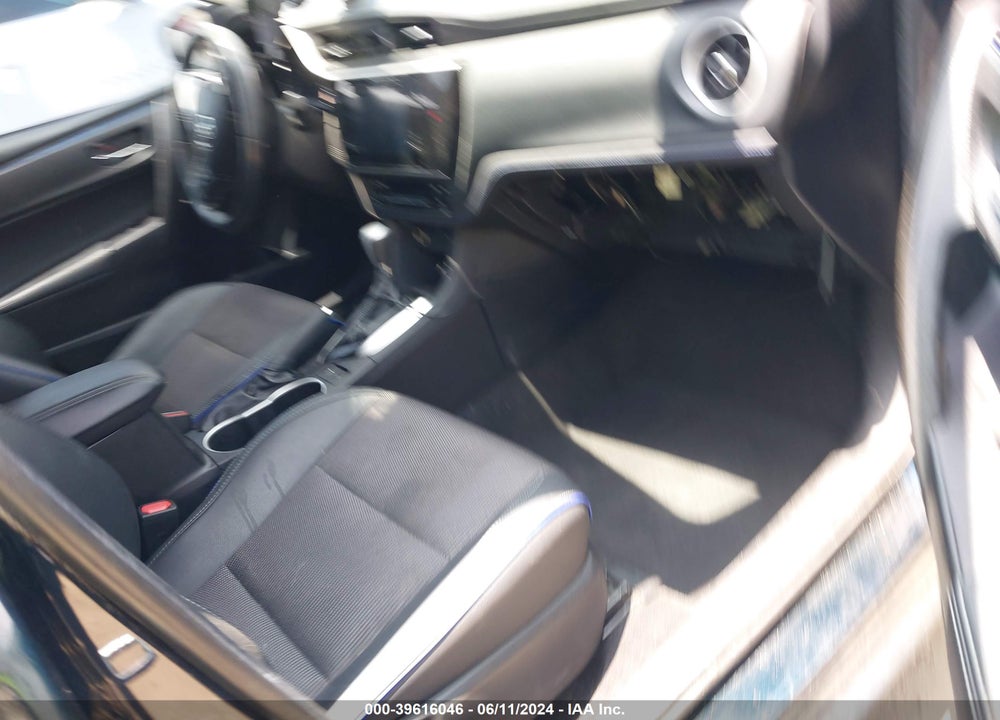 2019 TOYOTA COROLLA SE VIN: 2T1BURHE2KC165221