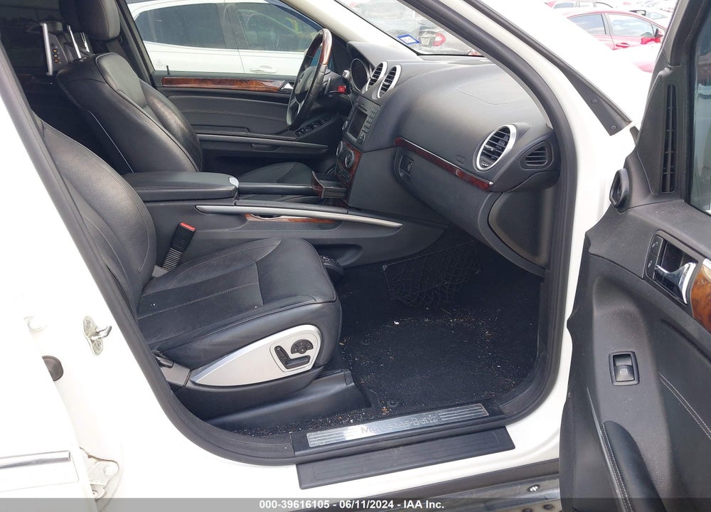 2011 MERCEDES-BENZ GL 550 4MATIC VIN: 4JGBF8GE7BA715387