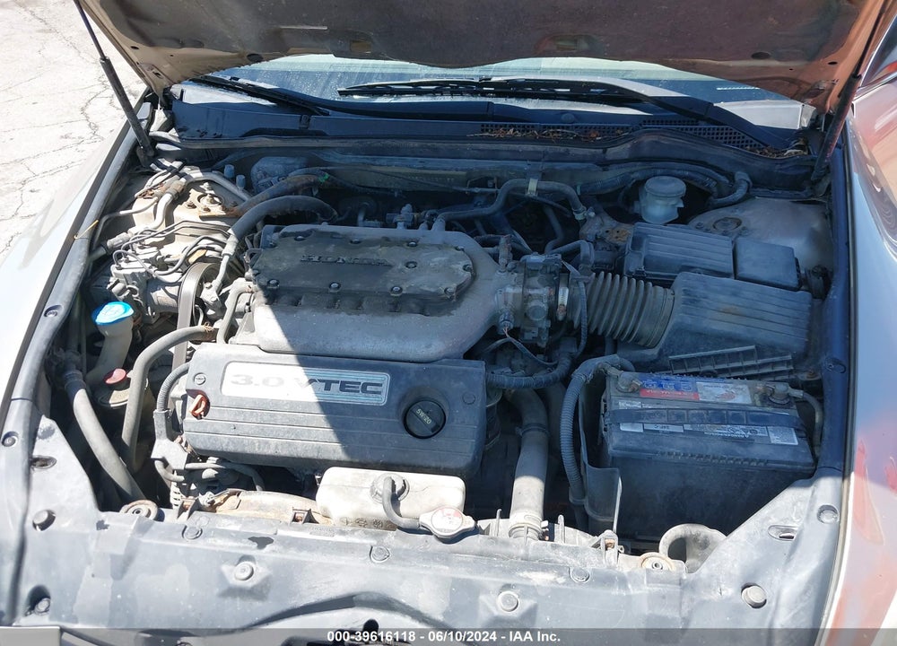 2004 HONDA ACCORD 3.0 EX VIN: 1HGCM66574A027155