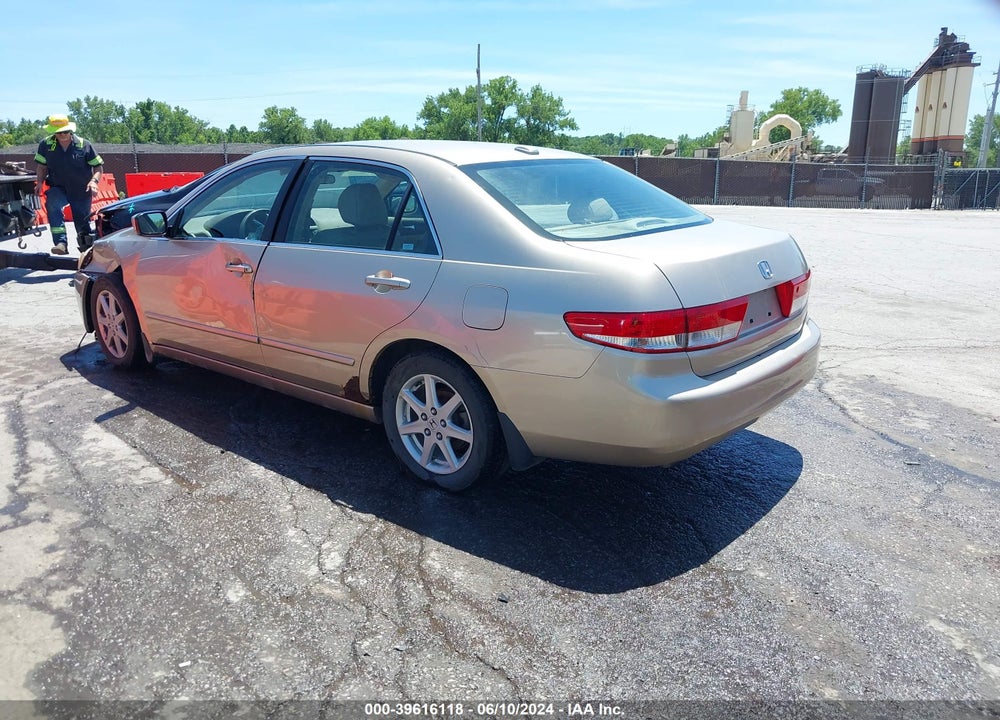 2004 HONDA ACCORD 3.0 EX VIN: 1HGCM66574A027155