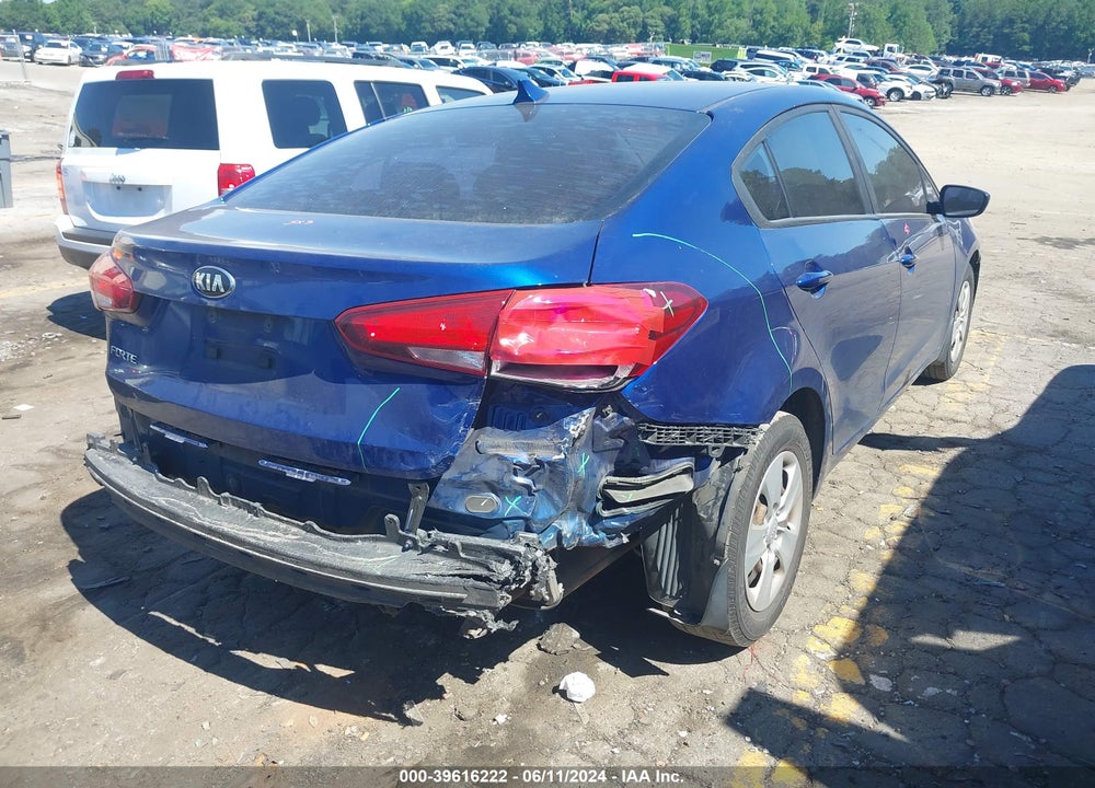 2018 KIA FORTE LX VIN: 3KPFK4A70JE238382