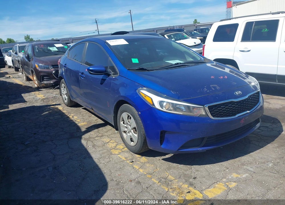2018 KIA FORTE LX VIN: 3KPFK4A70JE238382