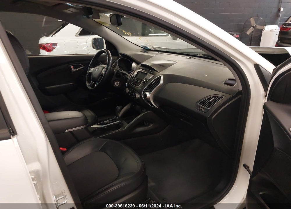 2013 HYUNDAI TUCSON GLS VIN: KM8JUCAC8DU616011