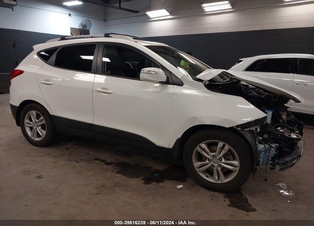 2013 HYUNDAI TUCSON GLS VIN: KM8JUCAC8DU616011
