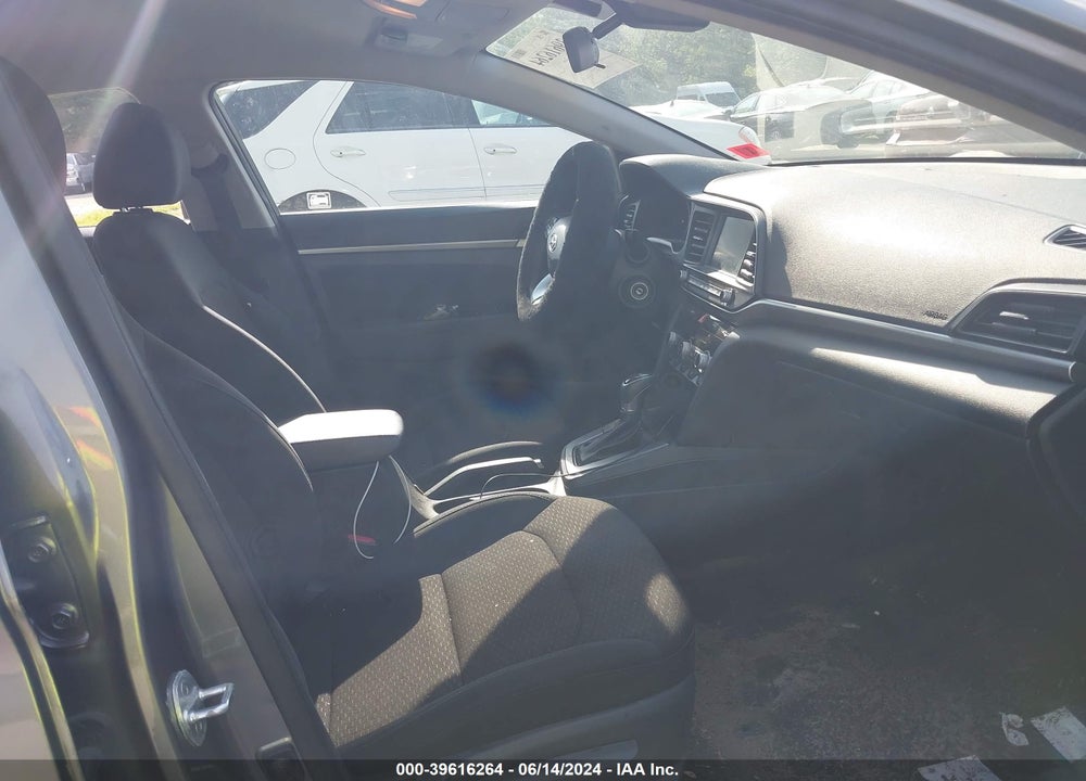 2020 HYUNDAI ELANTRA SEL VIN: 5NPD84LFXLH524233