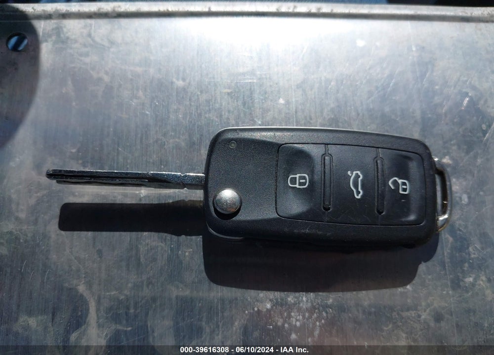 2014 VOLKSWAGEN TIGUAN R-LINE VIN: WVGBV3AX5EW070603