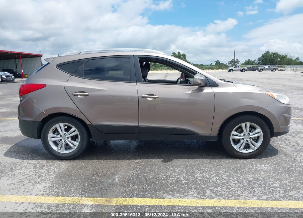 2013 HYUNDAI TUCSON GLS VIN: KM8JU3AC4DU688887