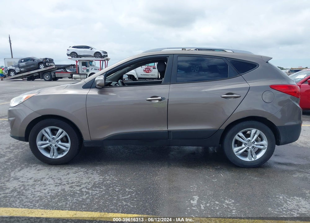 2013 HYUNDAI TUCSON GLS VIN: KM8JU3AC4DU688887