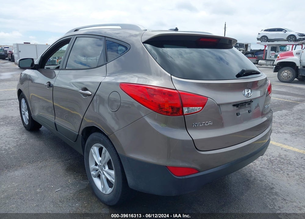 2013 HYUNDAI TUCSON GLS VIN: KM8JU3AC4DU688887