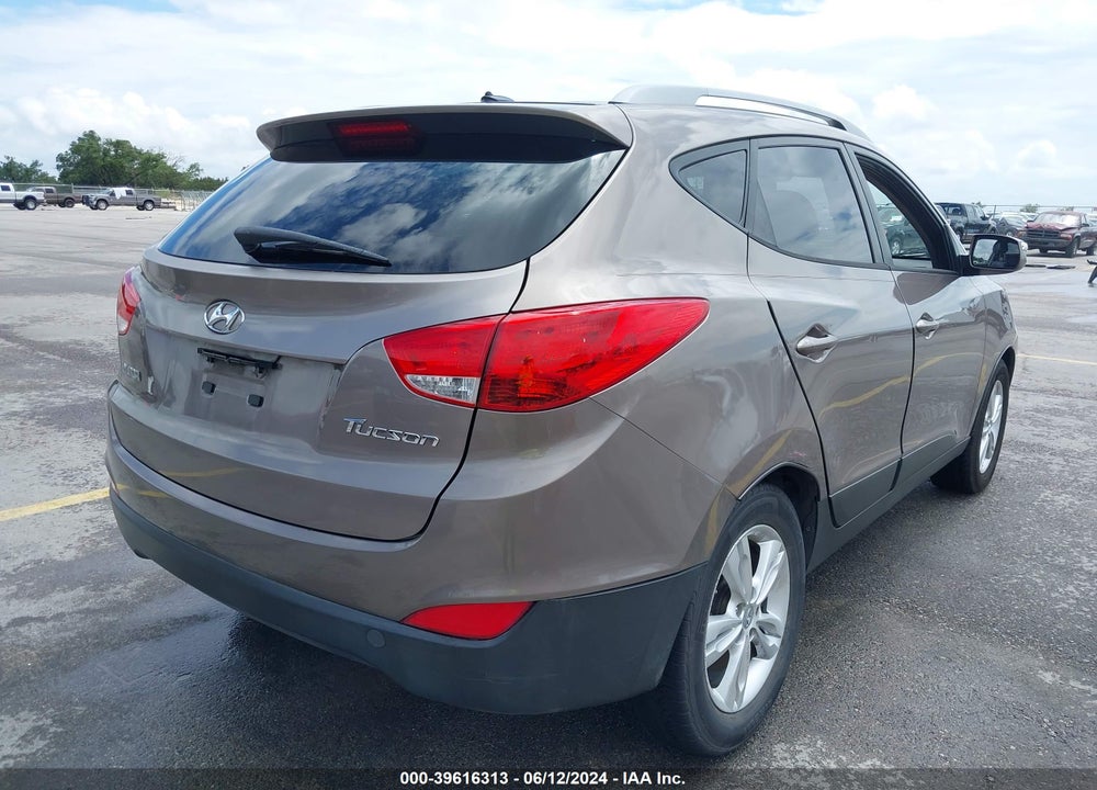 2013 HYUNDAI TUCSON GLS VIN: KM8JU3AC4DU688887