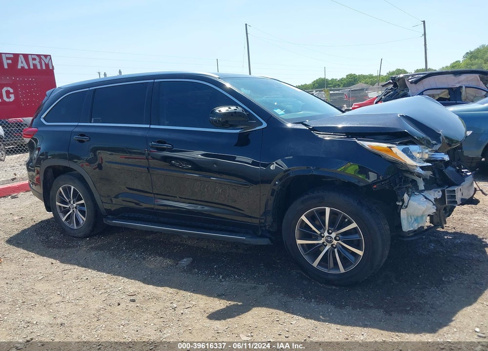 2017 TOYOTA HIGHLANDER VIN: 5TDJZRFH2HS436840