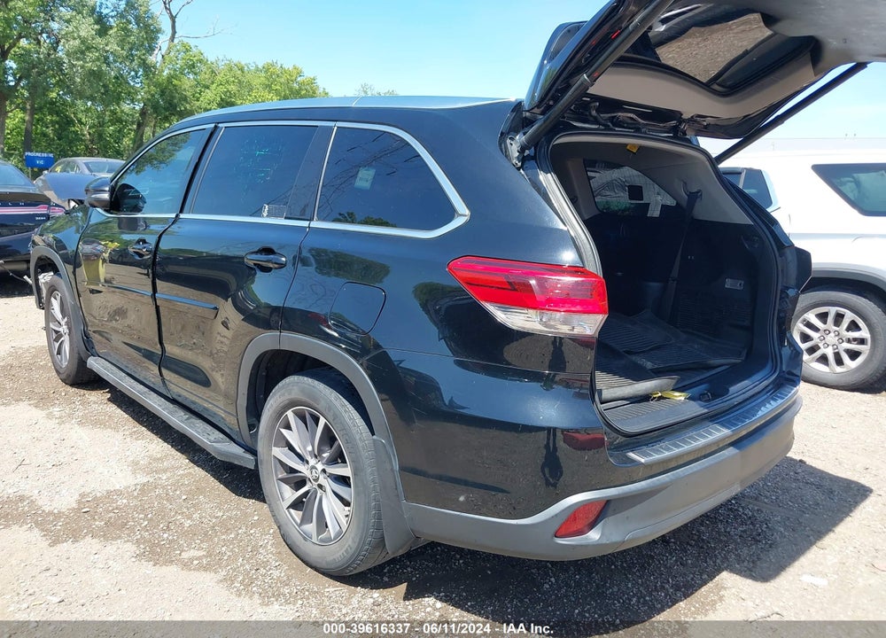 2017 TOYOTA HIGHLANDER VIN: 5TDJZRFH2HS436840