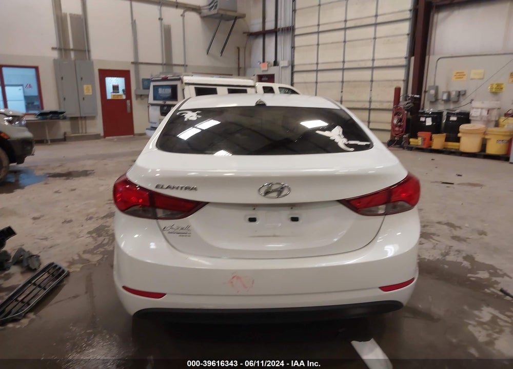 2016 HYUNDAI ELANTRA SE VIN: 5NPDH4AE9GH736220