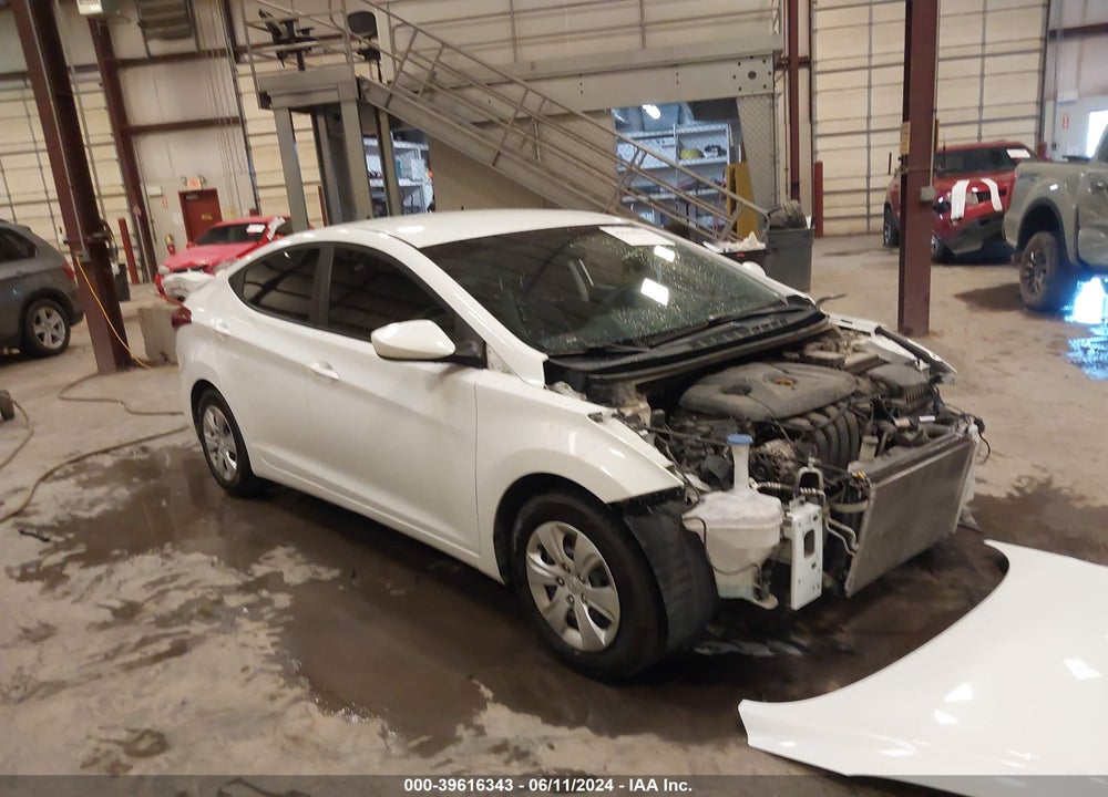 2016 HYUNDAI ELANTRA SE VIN: 5NPDH4AE9GH736220