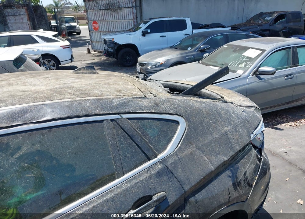 2017 BMW X6 VIN: 5UXKU2C58H0N85436