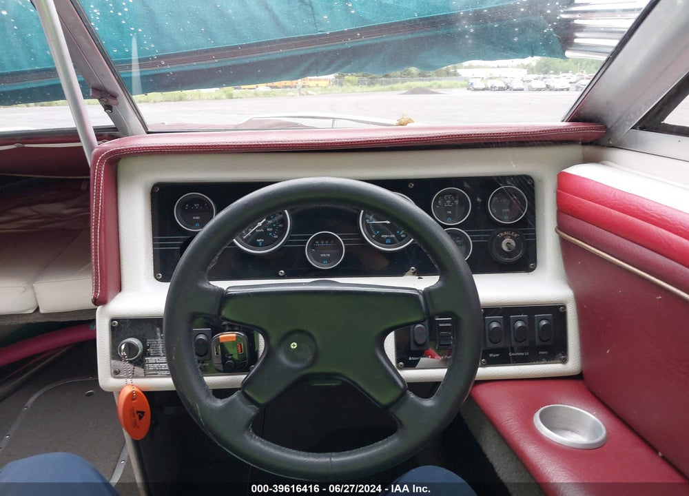 1990 LARSON OTHER VIN: LAR22277E990