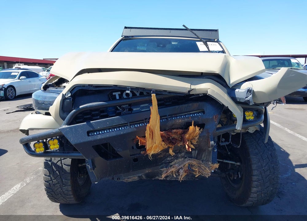 2018 TOYOTA TACOMA TRD OFF ROAD VIN: 3TMCZ5AN6JM149232