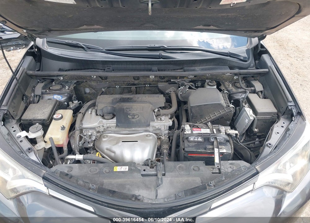 2018 TOYOTA RAV4 LE VIN: JTMZFREV9JJ207772