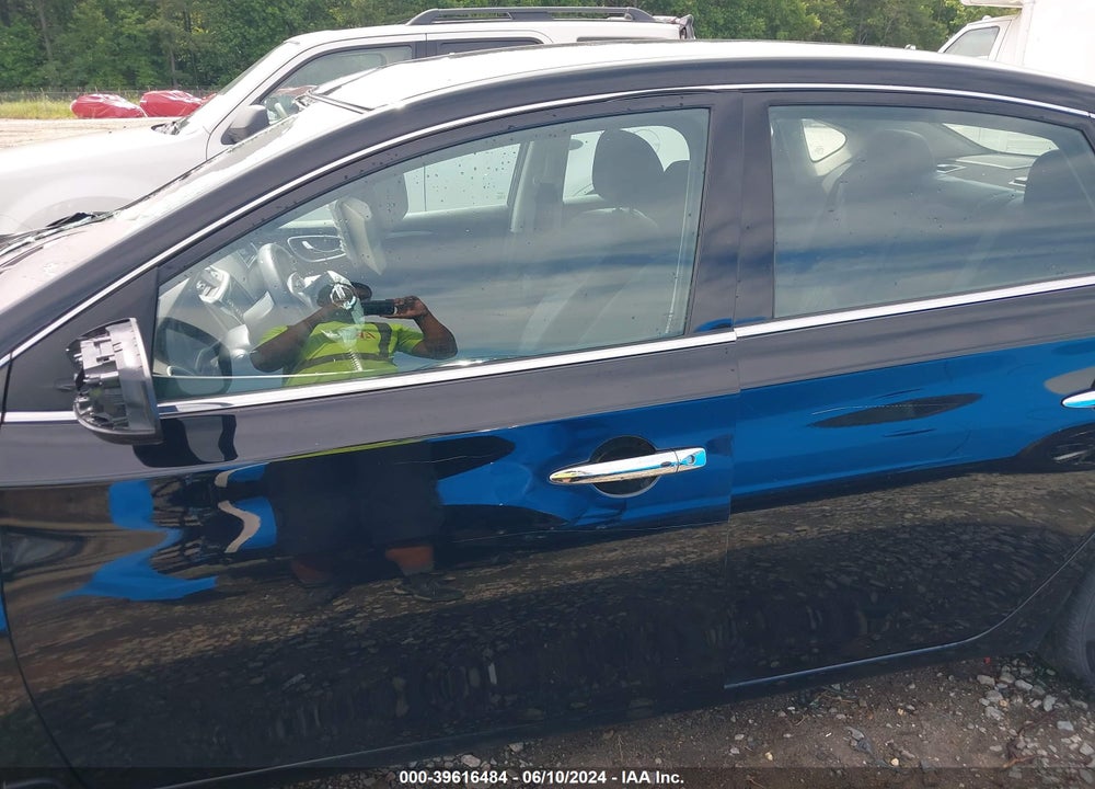 2019 NISSAN SENTRA SV VIN: 3N1AB7AP2KY351815