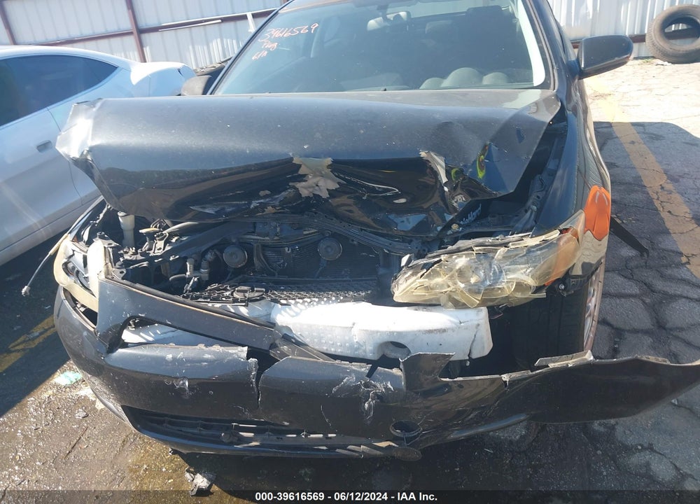 2008 SCION TC VIN: JTKDE167580221028
