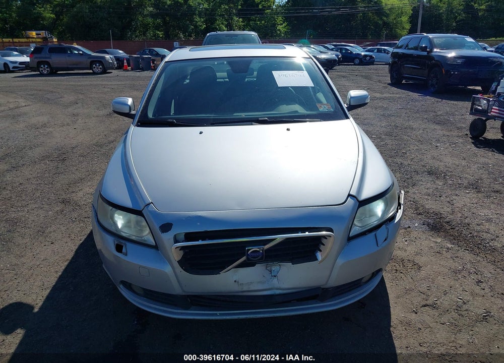 2009 VOLVO S40 VIN: YV1MS390X92430176