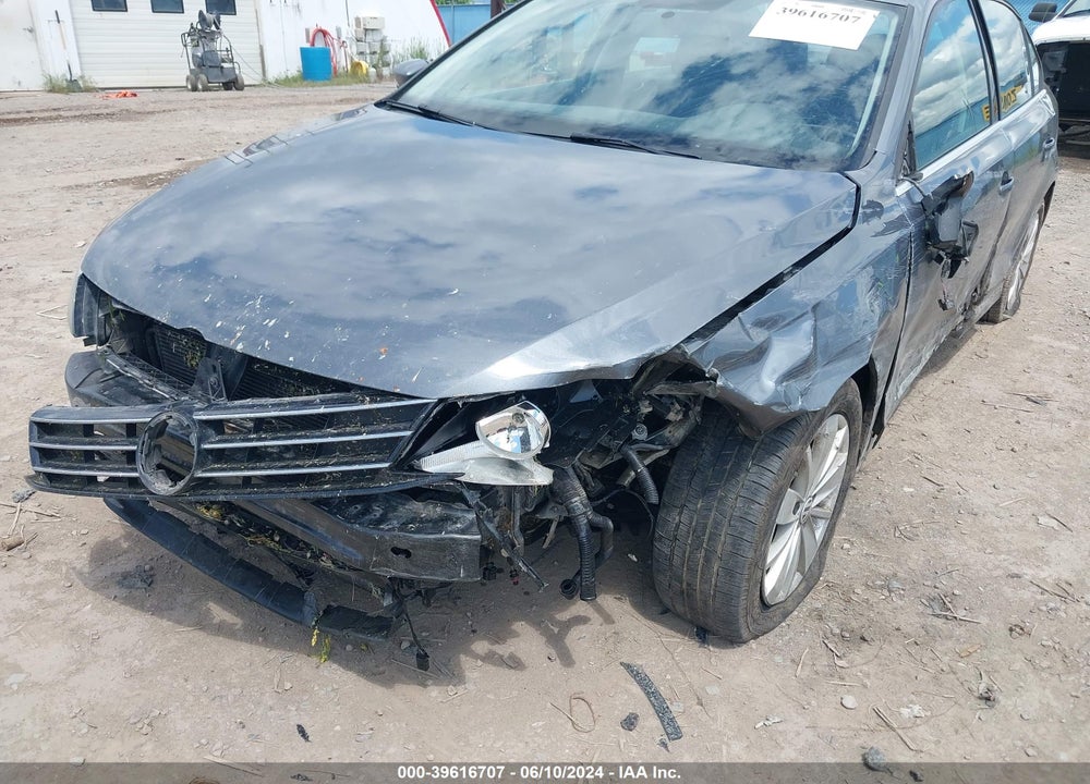 2015 VOLKSWAGEN JETTA 1.8T SE VIN: 3VWD17AJ2FM356953