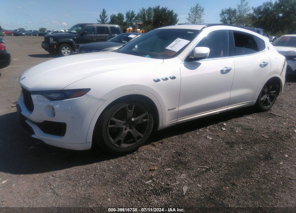 2018 MASERATI LEVANTE GRANSPORT VIN: ZN661XUS2JX259575