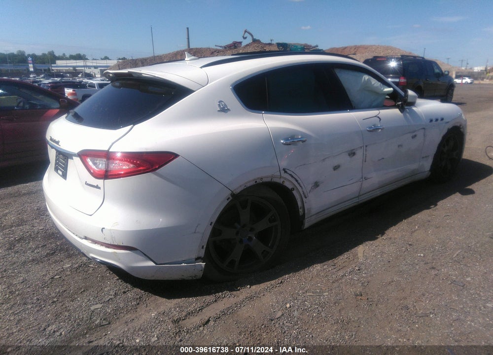 2018 MASERATI LEVANTE GRANSPORT VIN: ZN661XUS2JX259575