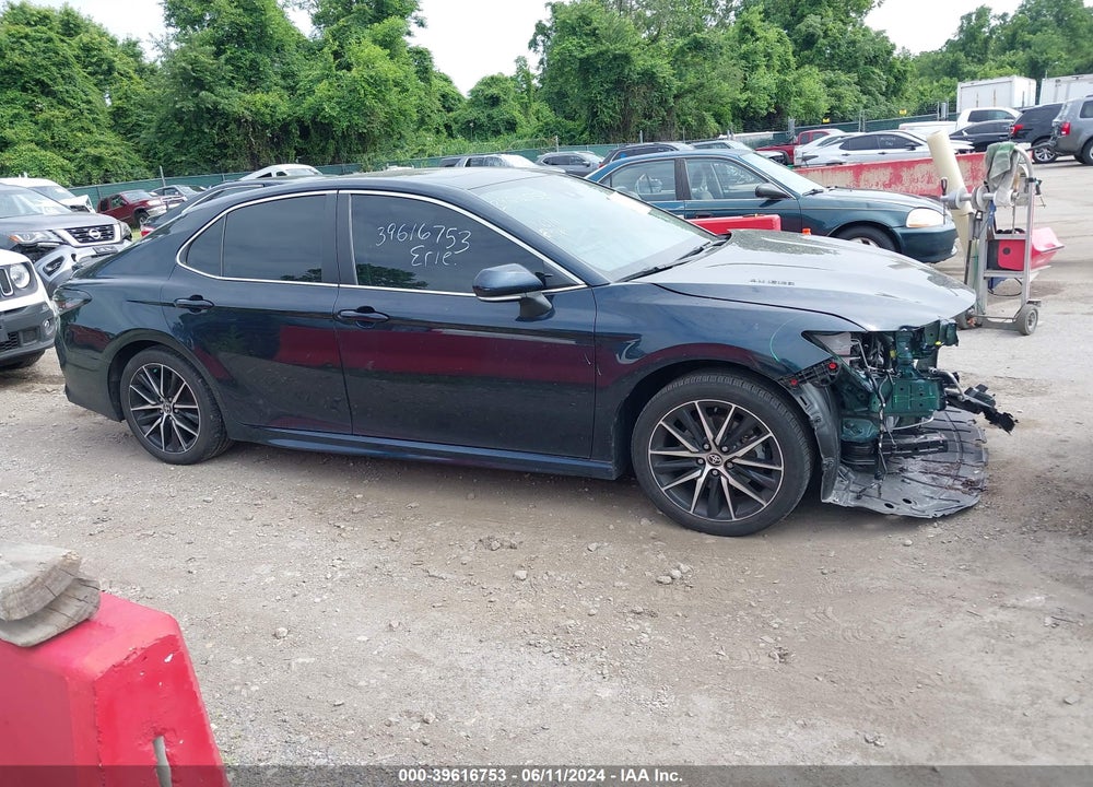 2021 TOYOTA CAMRY SE AWD VIN: 4T1G11BKXMU034554