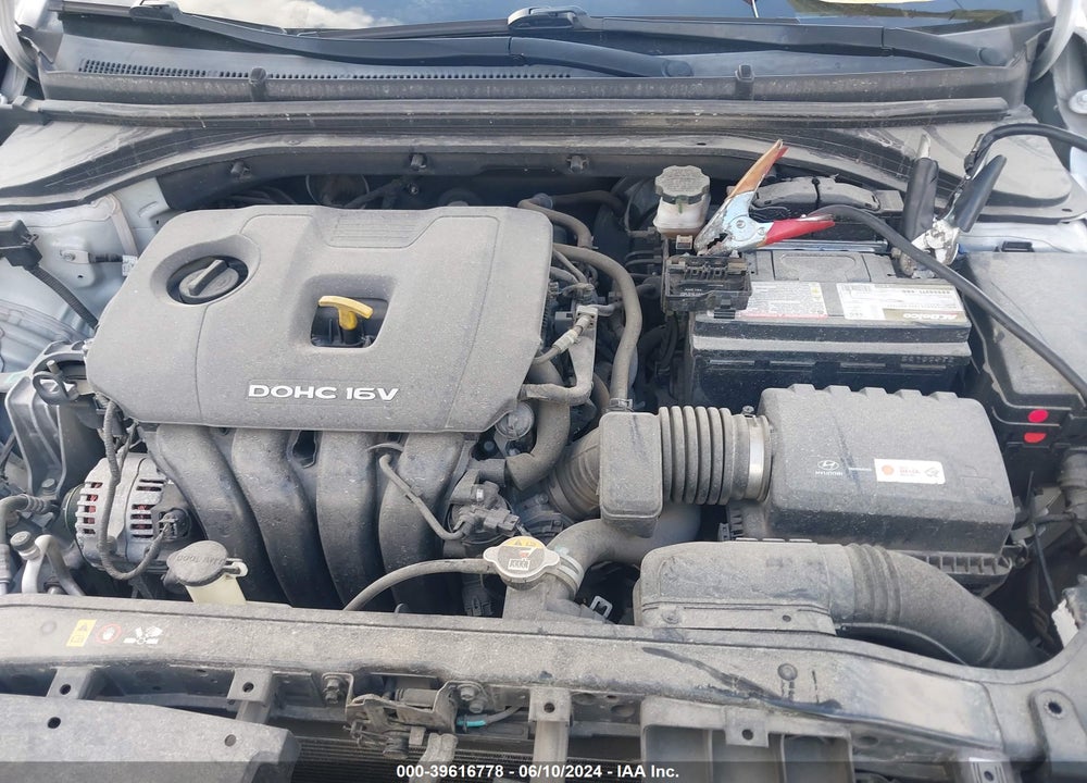 2017 HYUNDAI ELANTRA SE VIN: 5NPD84LF1HH137786