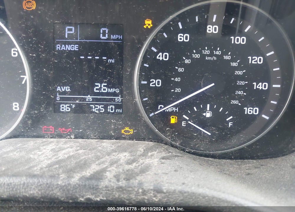 2017 HYUNDAI ELANTRA SE VIN: 5NPD84LF1HH137786
