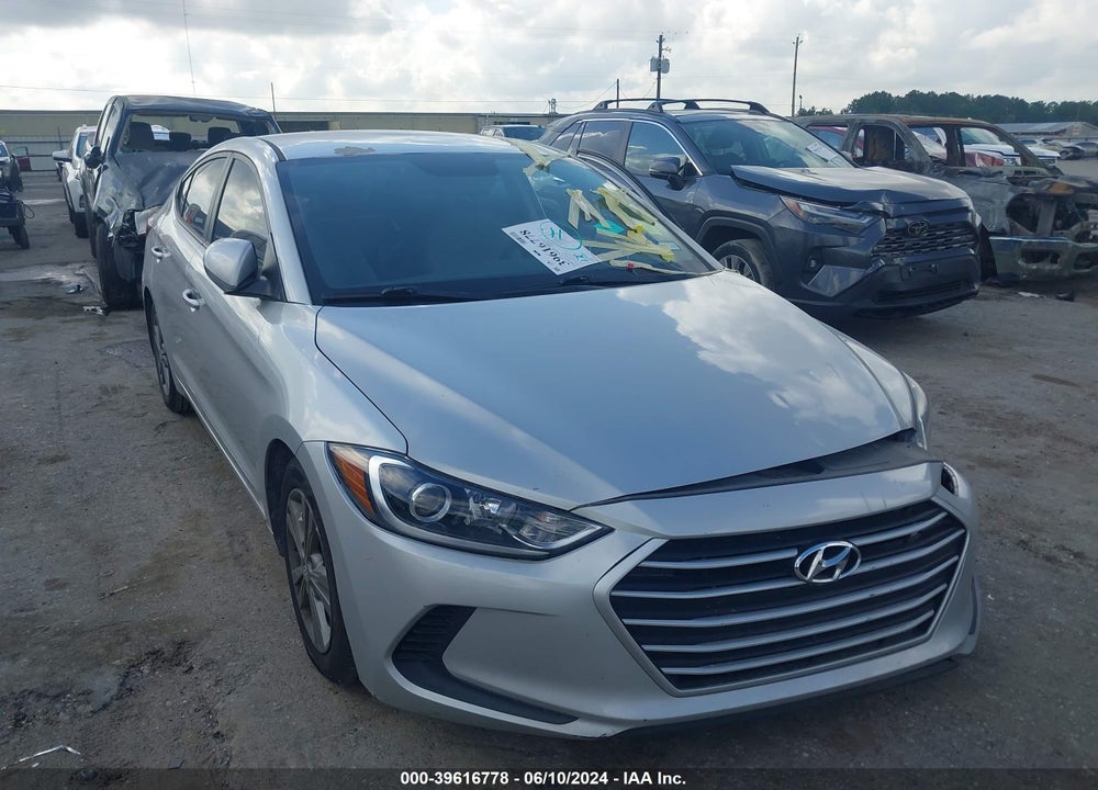 2017 HYUNDAI ELANTRA SE VIN: 5NPD84LF1HH137786