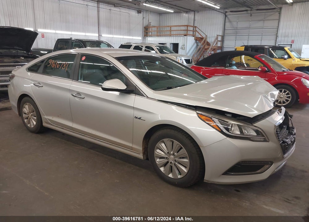 2016 HYUNDAI SONATA HYBRID SE VIN: KMHE24L10GA016310