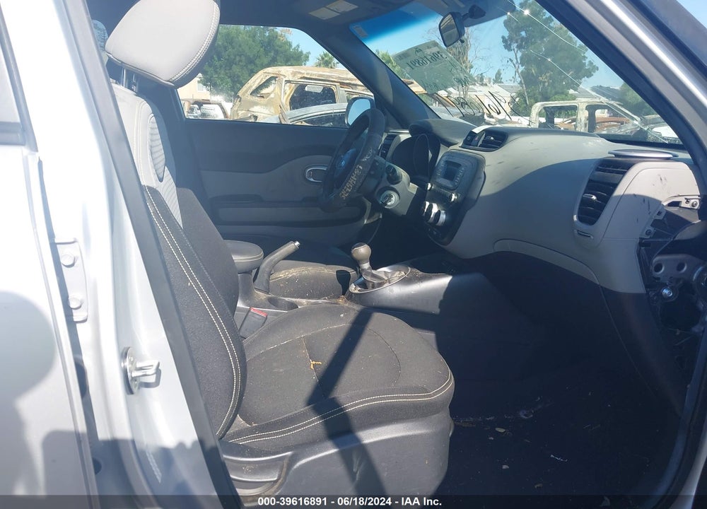 2015 KIA SOUL VIN: KNDJP3A5XF7762103