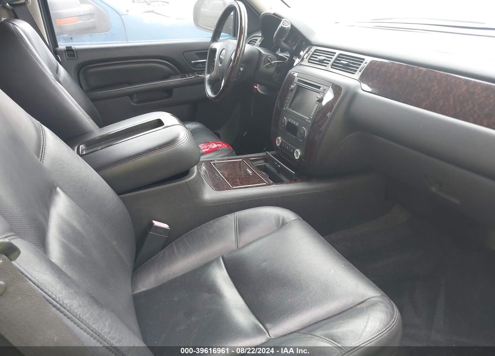 2011 GMC YUKON DENALI VIN: 1GKS1EEF5BR344801