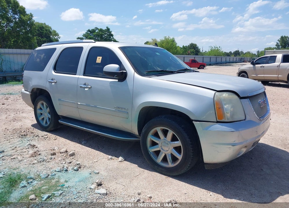 2011 GMC YUKON DENALI VIN: 1GKS1EEF5BR344801