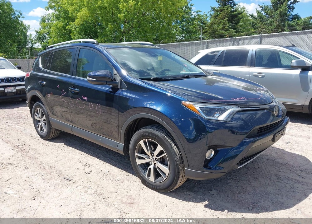 2018 TOYOTA RAV4 XLE VIN: JTMRFREV9JJ183053
