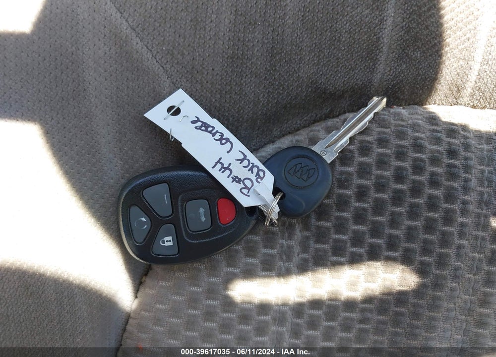 2008 BUICK LUCERNE CX VIN: 1G4HP57228U145222