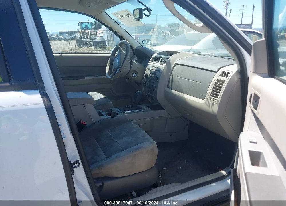 2010 FORD ESCAPE XLT VIN: 1FMCU9D71AKC14378