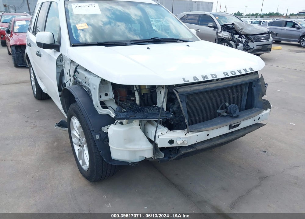 2011 LAND ROVER LR2 VIN: SALFR2BN6BH276653