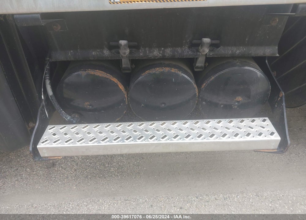2016 MACK 600 CXU600 VIN: 1M1AW07Y7GM079409
