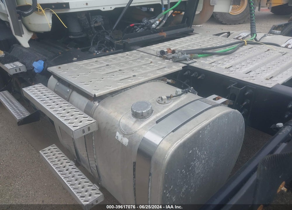 2016 MACK 600 CXU600 VIN: 1M1AW07Y7GM079409