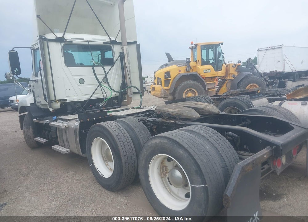 2016 MACK 600 CXU600 VIN: 1M1AW07Y7GM079409