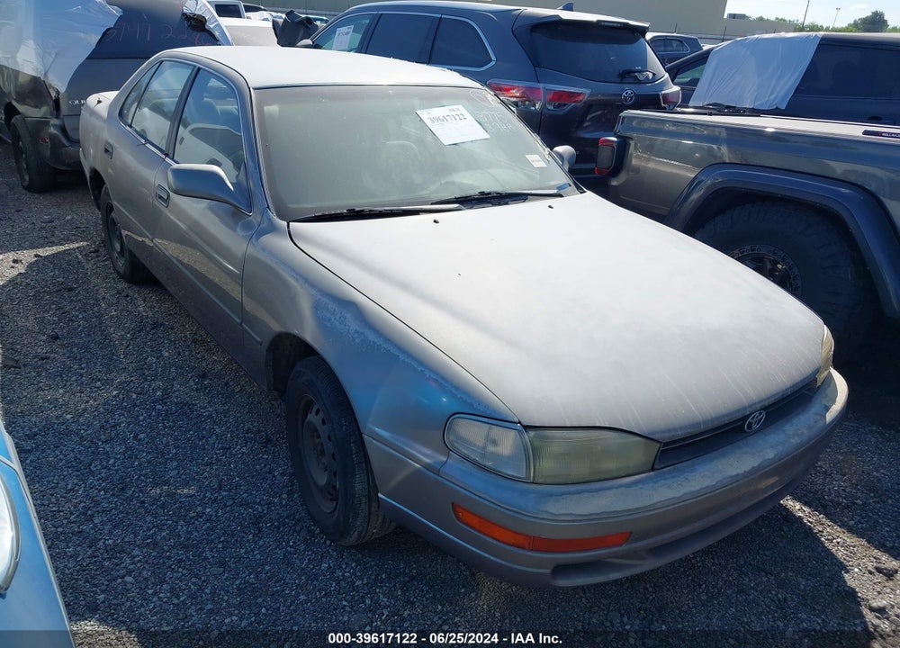 1993 TOYOTA CAMRY LE VIN: JT2SK12E3P0104311