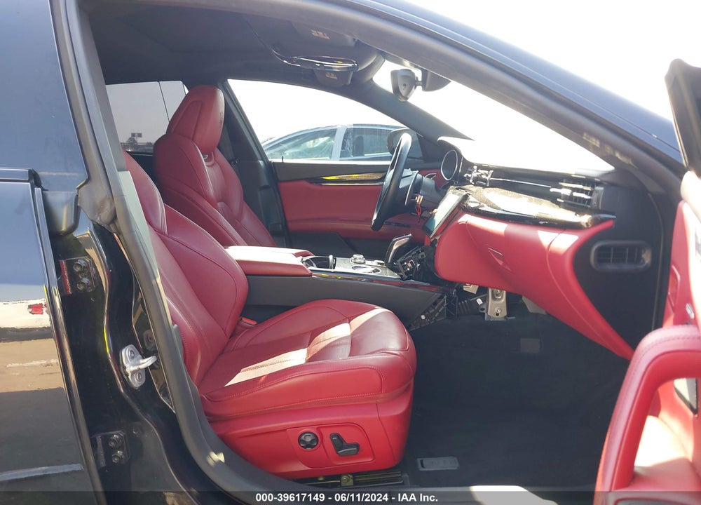 2019 MASERATI QUATTROPORTE S GRANSPORT VIN: ZAM56YPS8K1332920