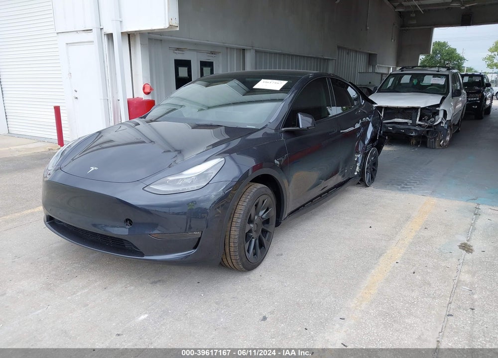 2024 TESLA MODEL Y LONG RANGE DUAL MOTOR ALL-WHEEL DRIVE VIN: 7SAYGDEEXRA265887
