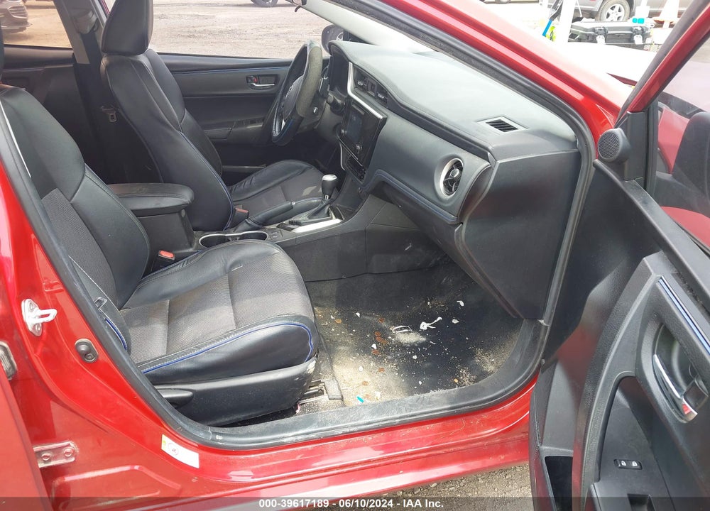 2018 TOYOTA COROLLA SE VIN: 5YFBURHE8JP757544