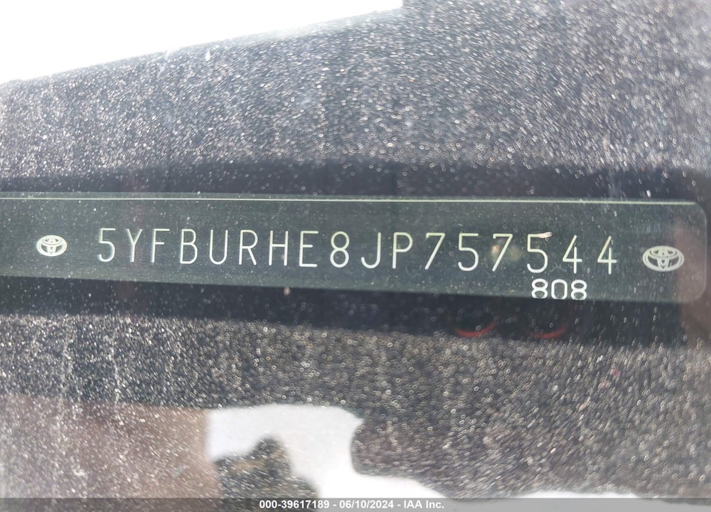 2018 TOYOTA COROLLA SE VIN: 5YFBURHE8JP757544